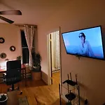 Bright & Cozy East Williamsburg 2 Bedroom