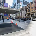 Midtown 1Br W Dm Elevator Gym Nr Times Sq Nyc-798
