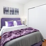 Charming 3 Bedroom In Manhattan