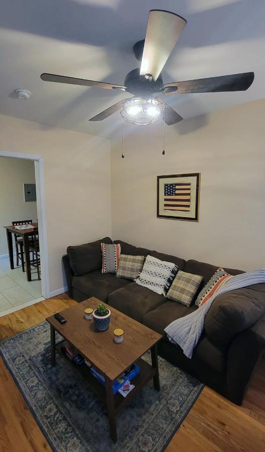 Bright & Cozy East Williamsburg 2 Bedroom Apartment New York