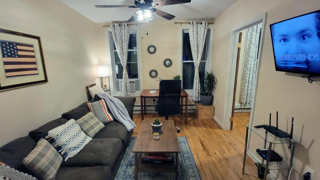 Apartment Bright & Cozy East Williamsburg 2 Bedroom *
