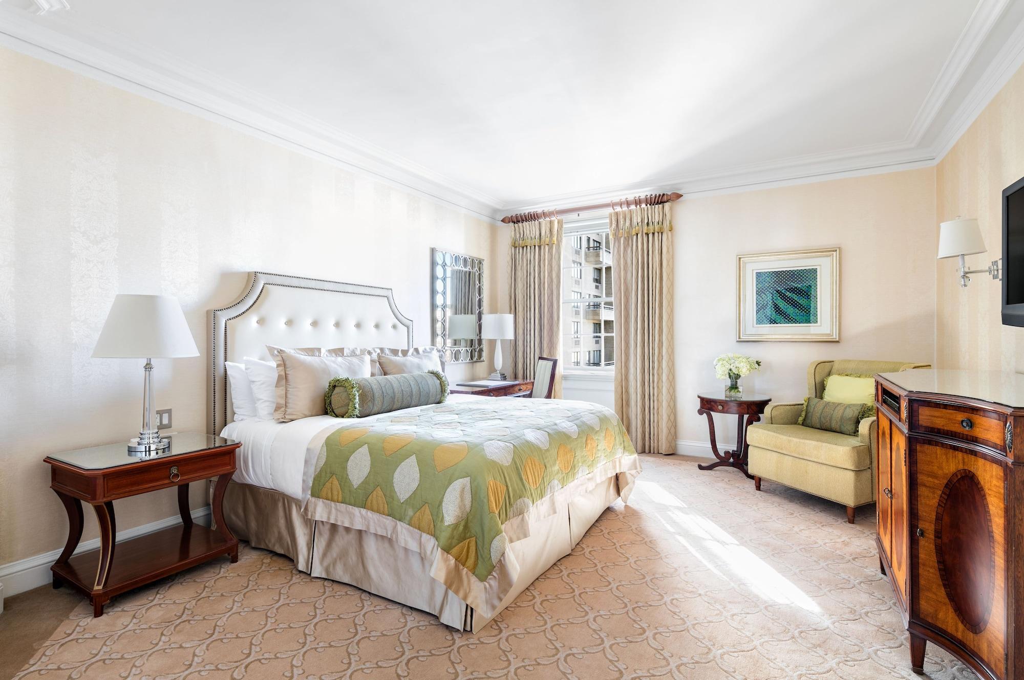 The Pierre, A Taj Hotel, 5*