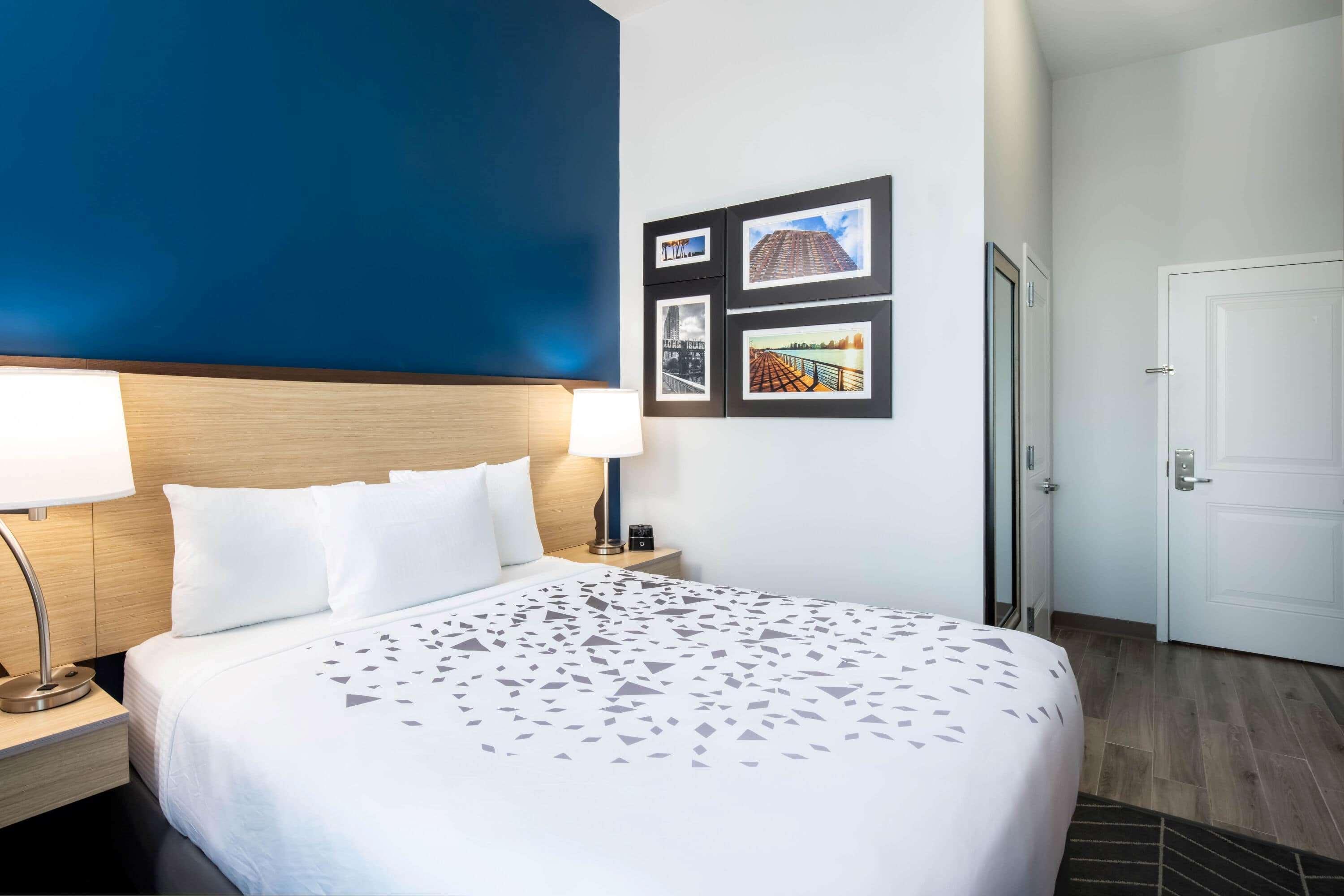 La Quinta Long Island Hotel New York