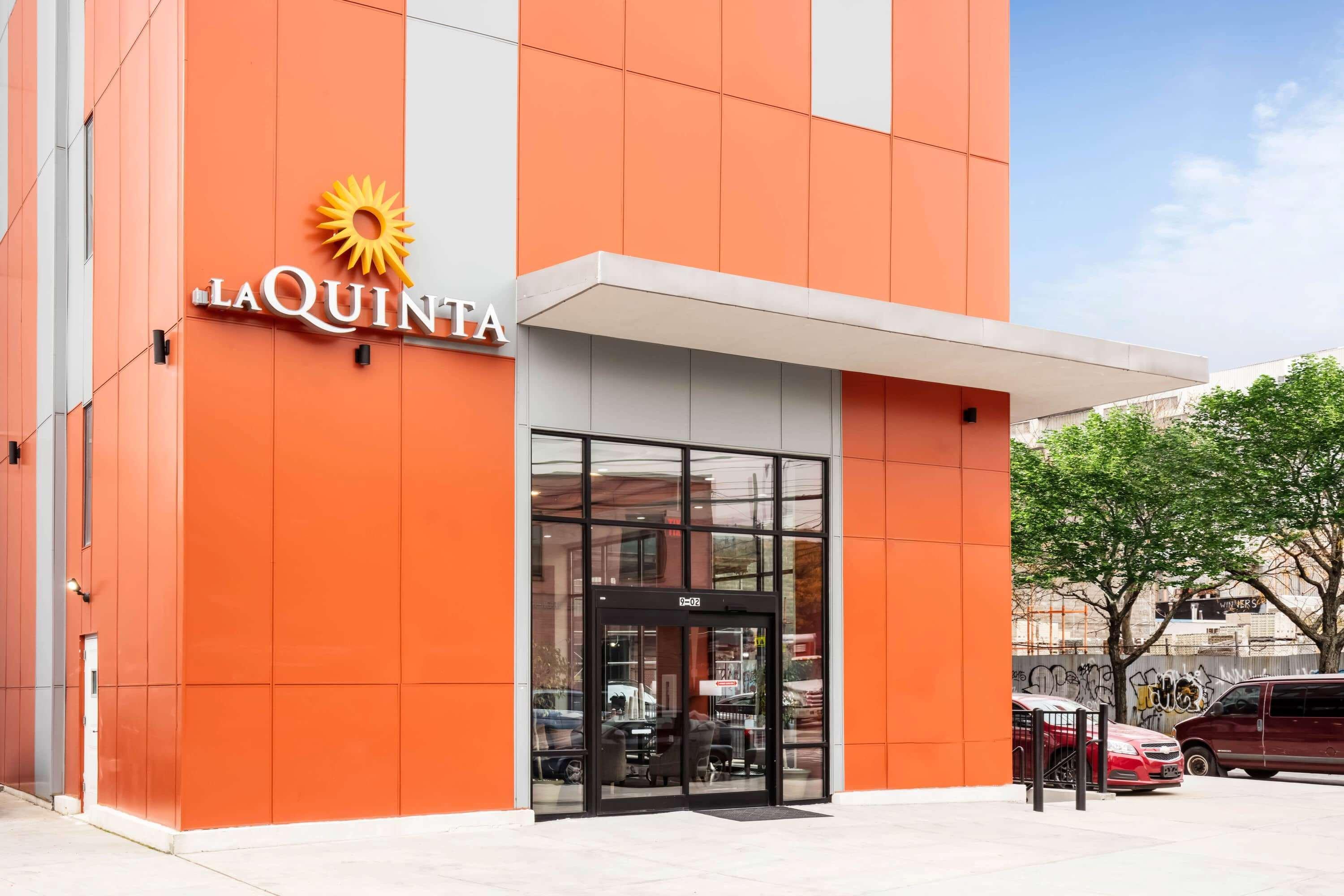 La Quinta Long Island Hotel