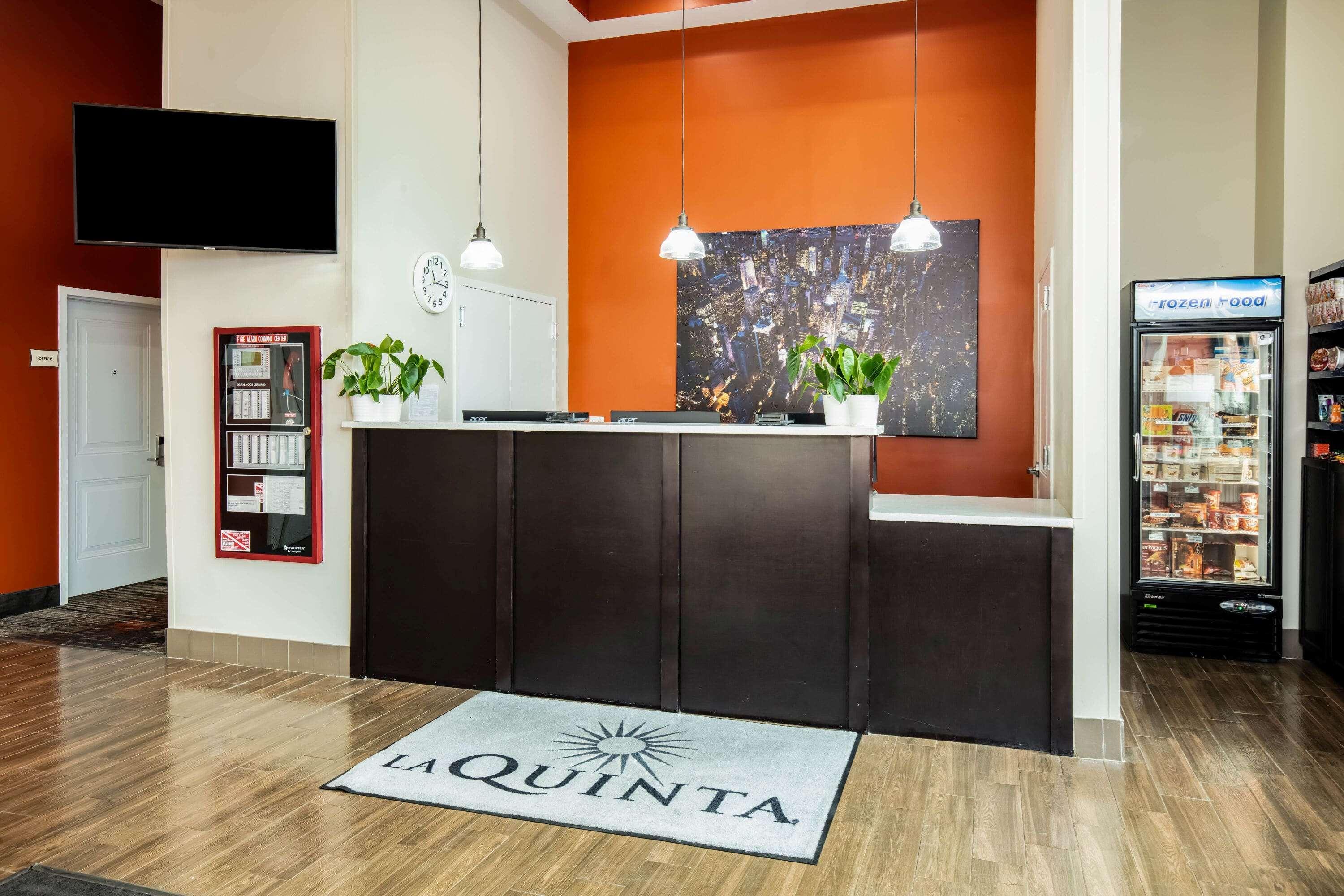 La Quinta Long Island