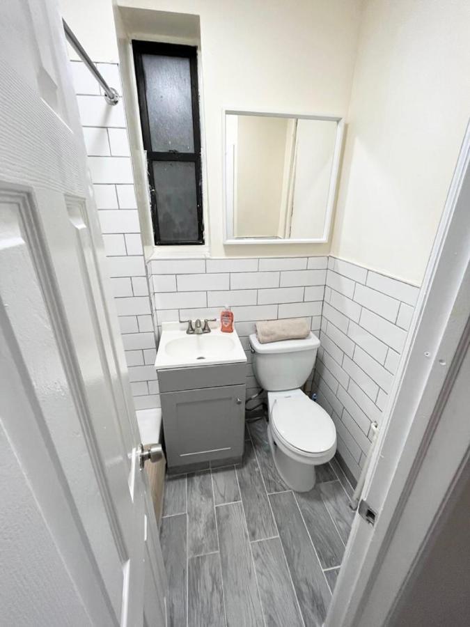 Beautiful Private In A Shared Upper West Side Homestay