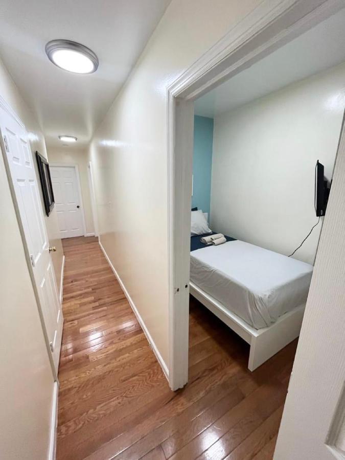 Beautiful Private In A Shared Upper West Side Homestay New York
