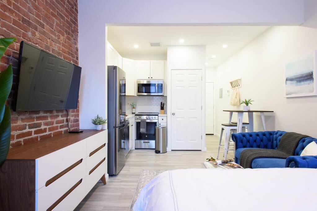 240-6 New Prime Location W&d In Unit *