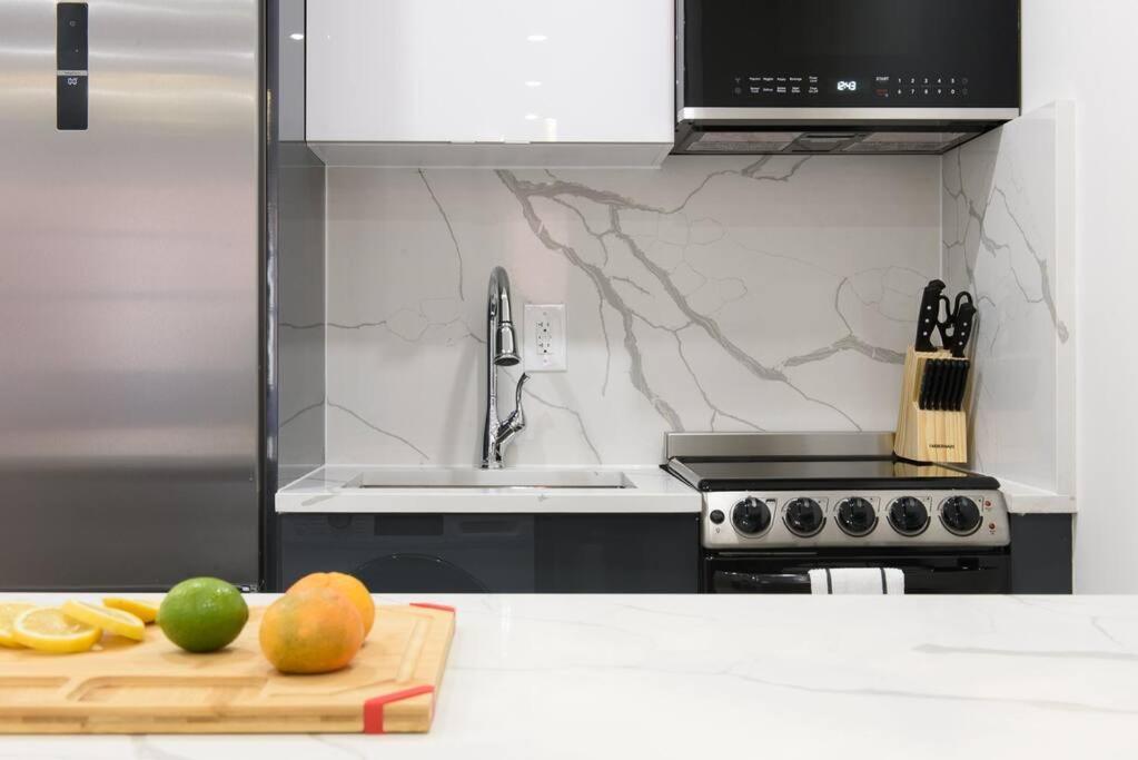 Apartment 1597-5 New Prime Ues W D In Unit