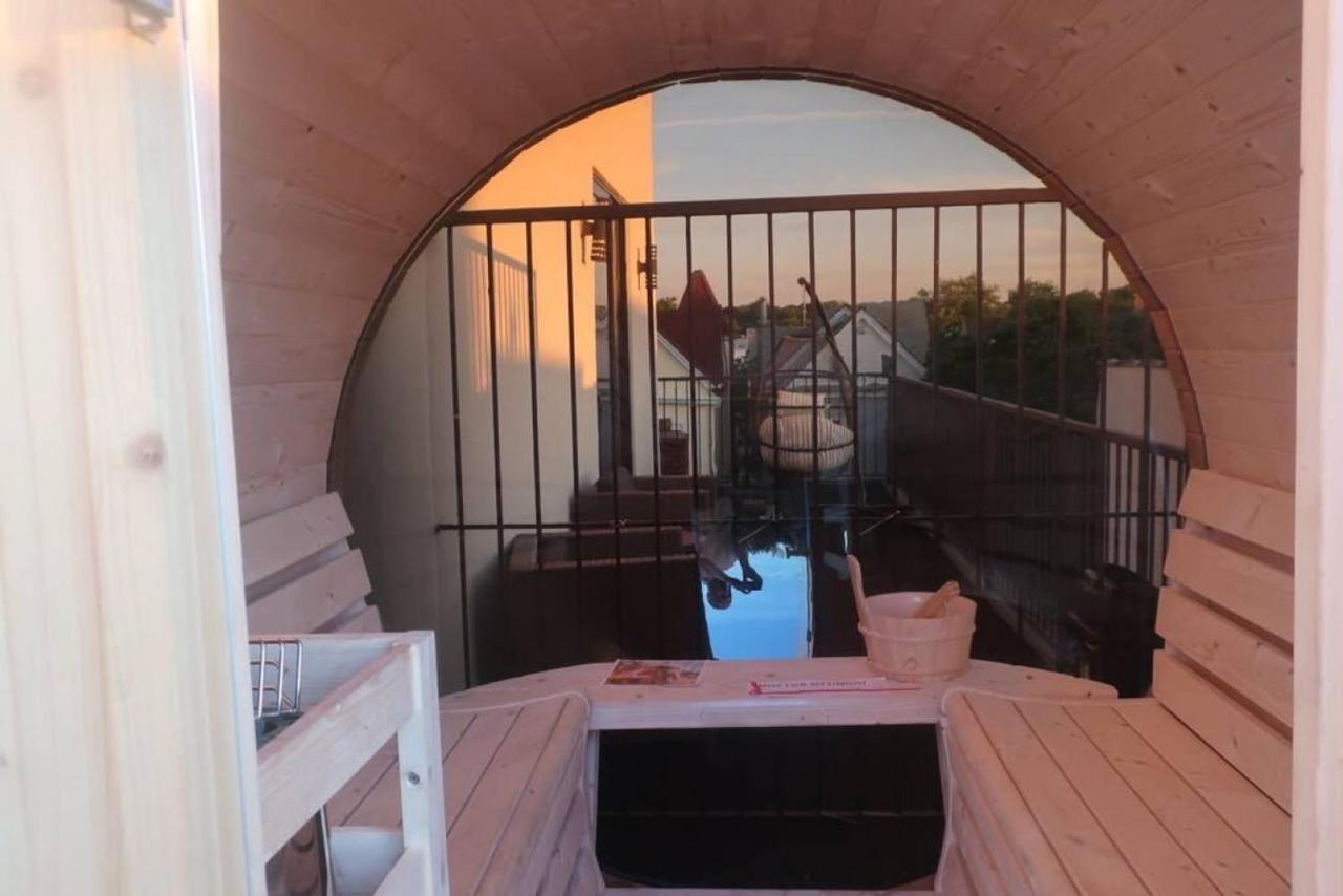 Nyc Skyline Views, Sauna & Rooftop - Romantic Escape At 