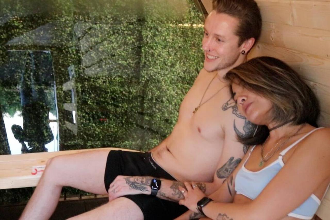 Nyc Skyline Views, Sauna & Rooftop - Romantic Escape At 