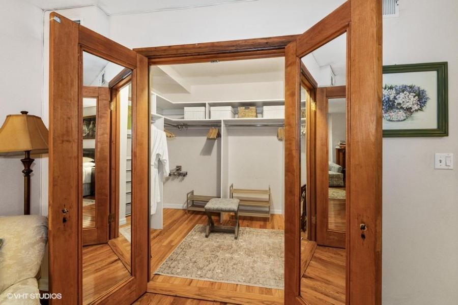 Nyc Apartment *