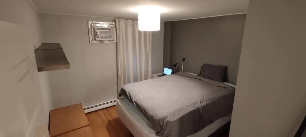 Apartment Fawlty Towers In Williamsburg *