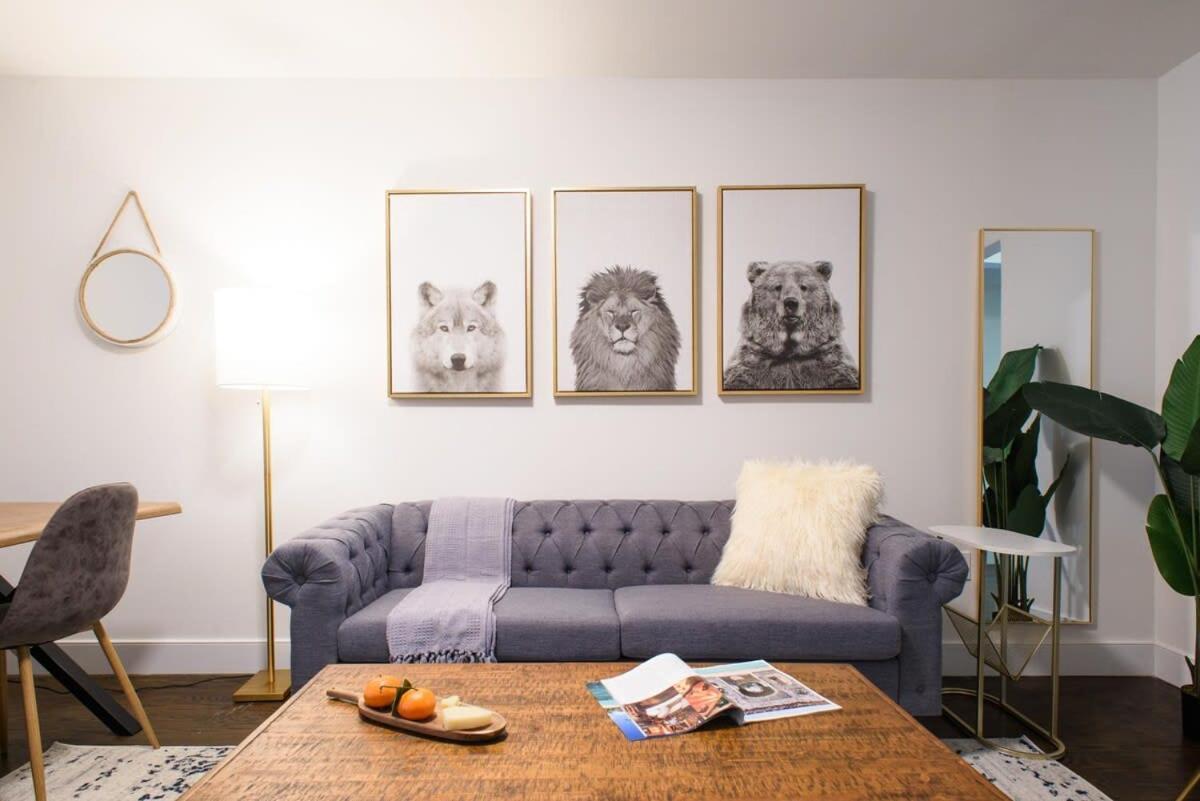 Apartment 39-3 Newly Renovated 3 Bedroom Prime Midtown Sleeps 6 New York