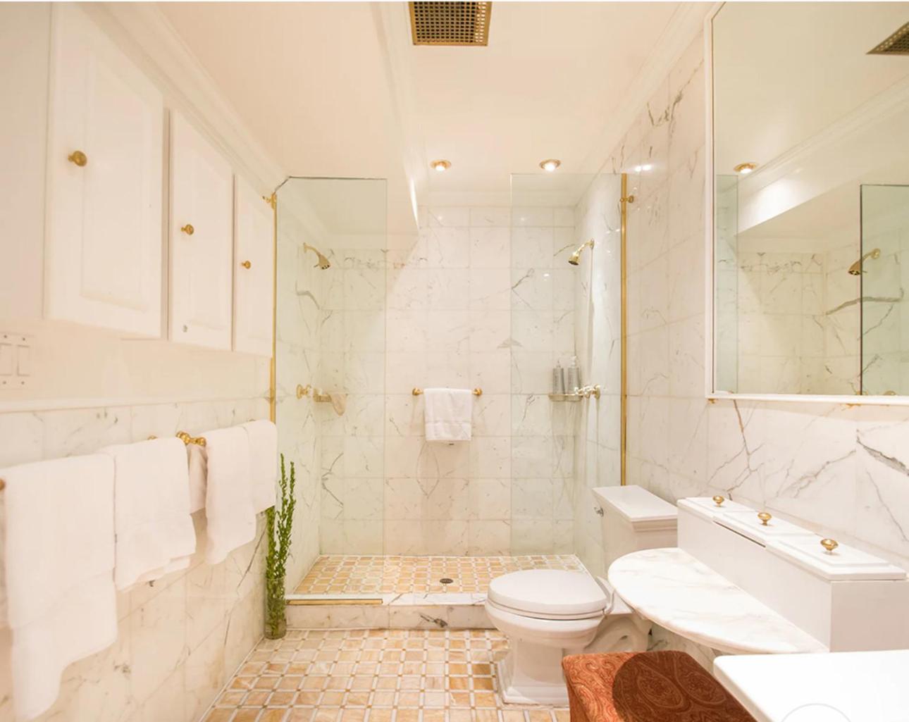 Townhouse 222 New York