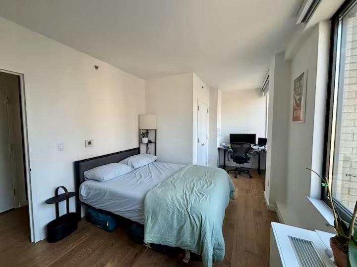Chelsea Gem Modern 2br Prime 23rd & 7th Spot *