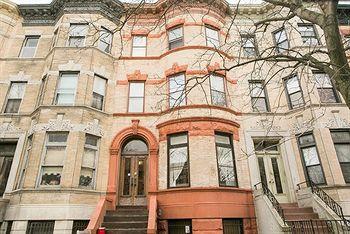 Lefferts Manor 3*