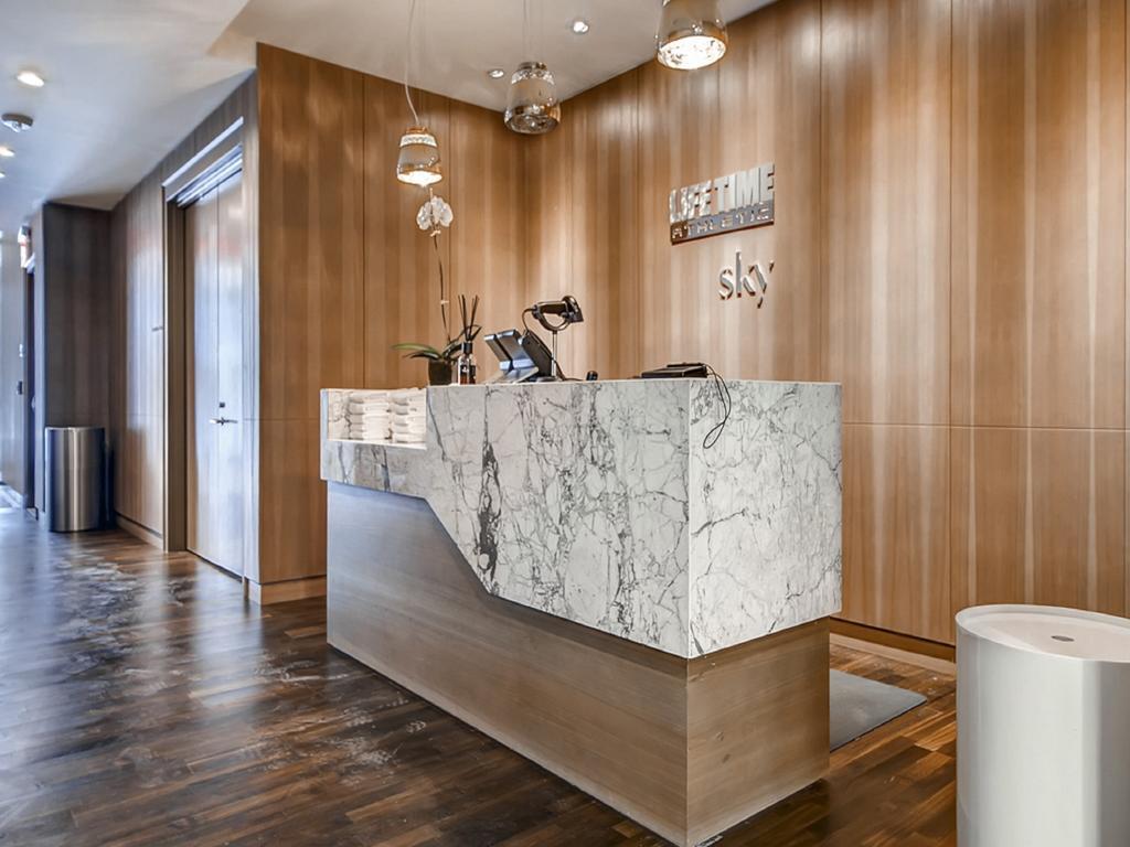 Apartment Global Luxury At Sky New York