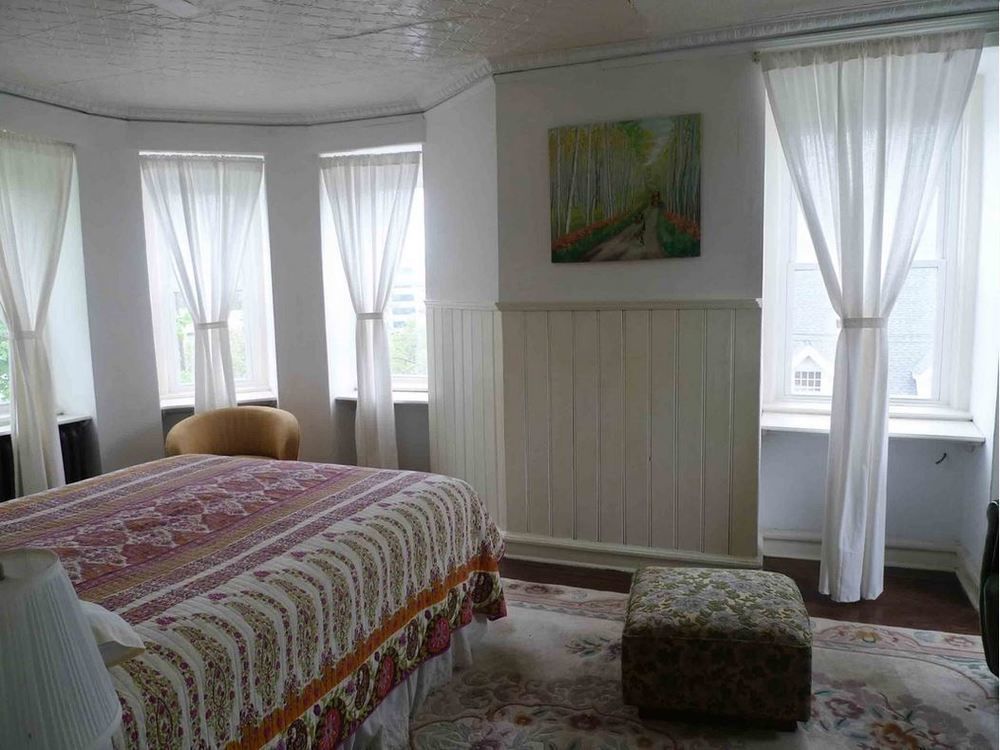 Place Hotel 2*