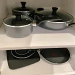 Modern Apartment With Parking & Quick Ride To Manhattan