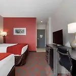 Comfort Inn & Suites Near Stadium