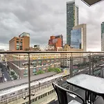 Lic 1Br W Gym Wd 10 Mins To Midtown Nyc-893