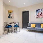 4 Bedroom Modern Style Apartment