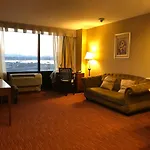 Ramada By Wyndham Flushing Queens
