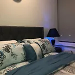 Biverlyhills Holiday Home
