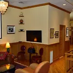 Harlem Jazz Getaway Mansion.
