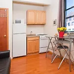 Manhattan Lodging