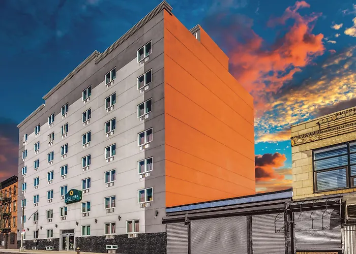 La Quinta By Wyndham Brooklyn Central