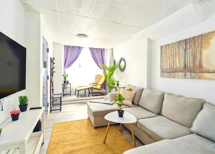 Stylish 2Br Apartment-Walk To China Town