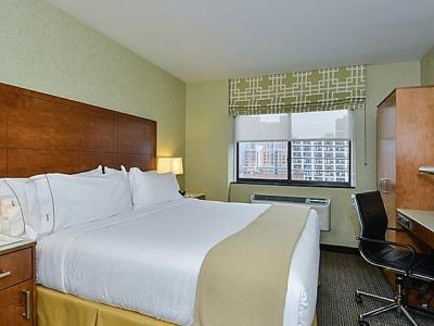 Express Manhattan Midtown West By Ihg Hotel 3*
