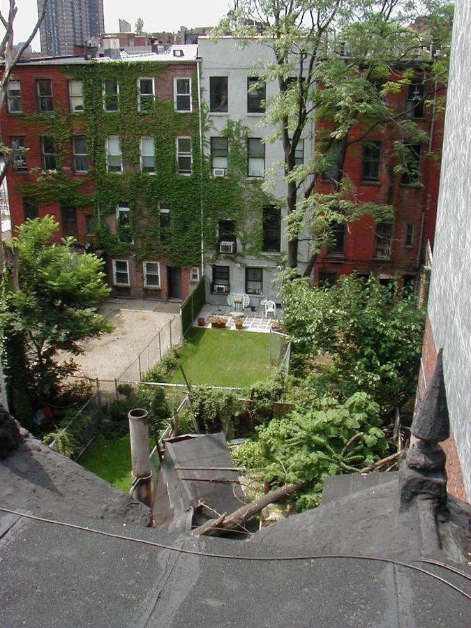 Private In Manhattan Guest house