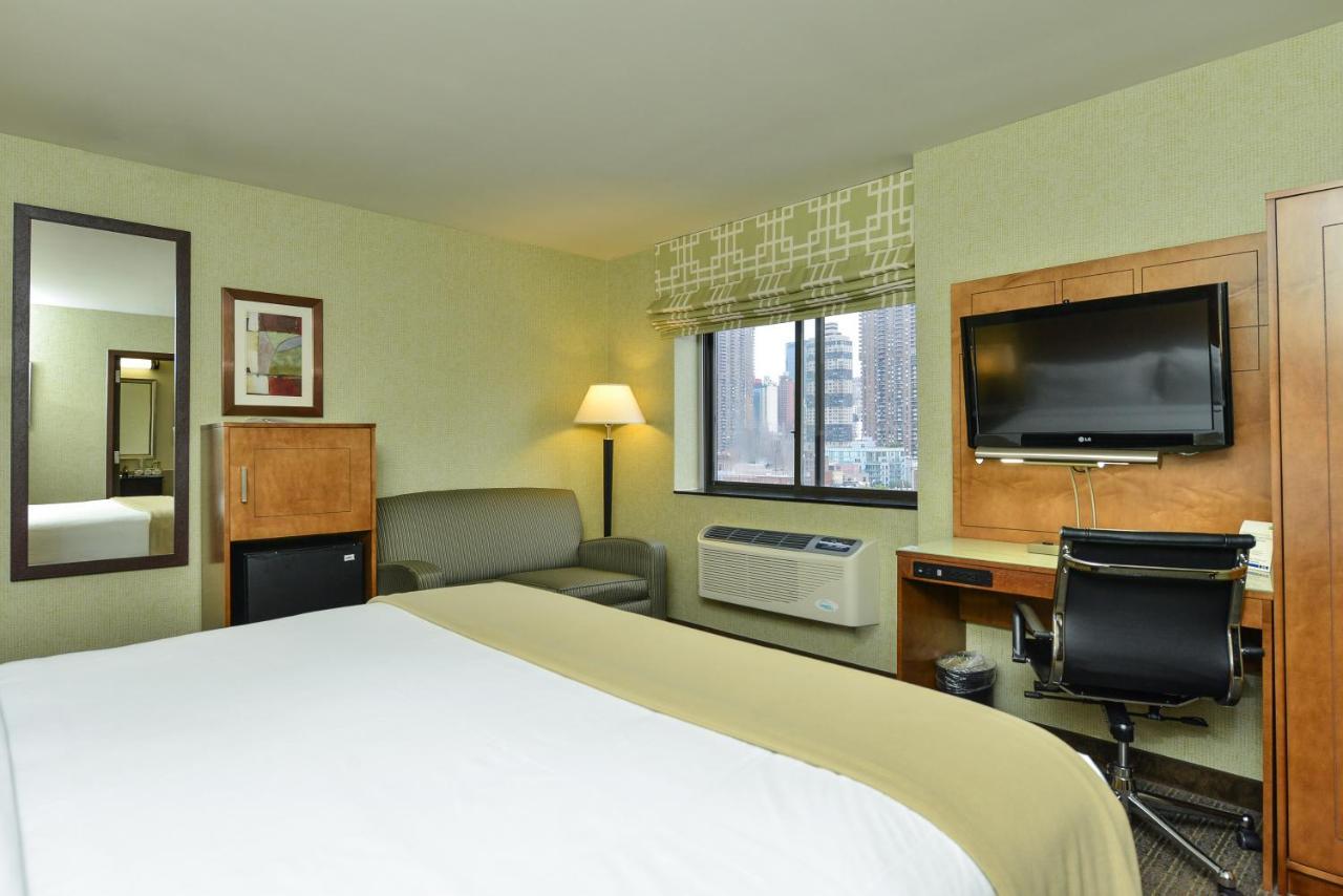 Express Manhattan Midtown West By Ihg New York