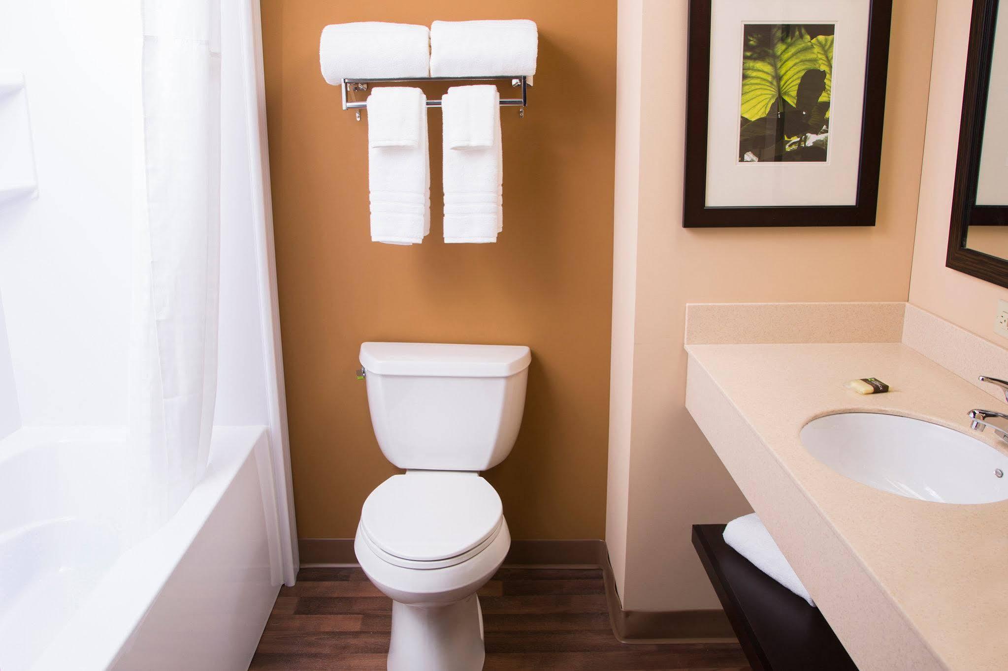 Extended America - - Laguardia Airport Hotel New York