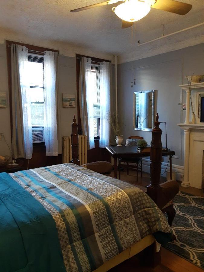 Irving Manor