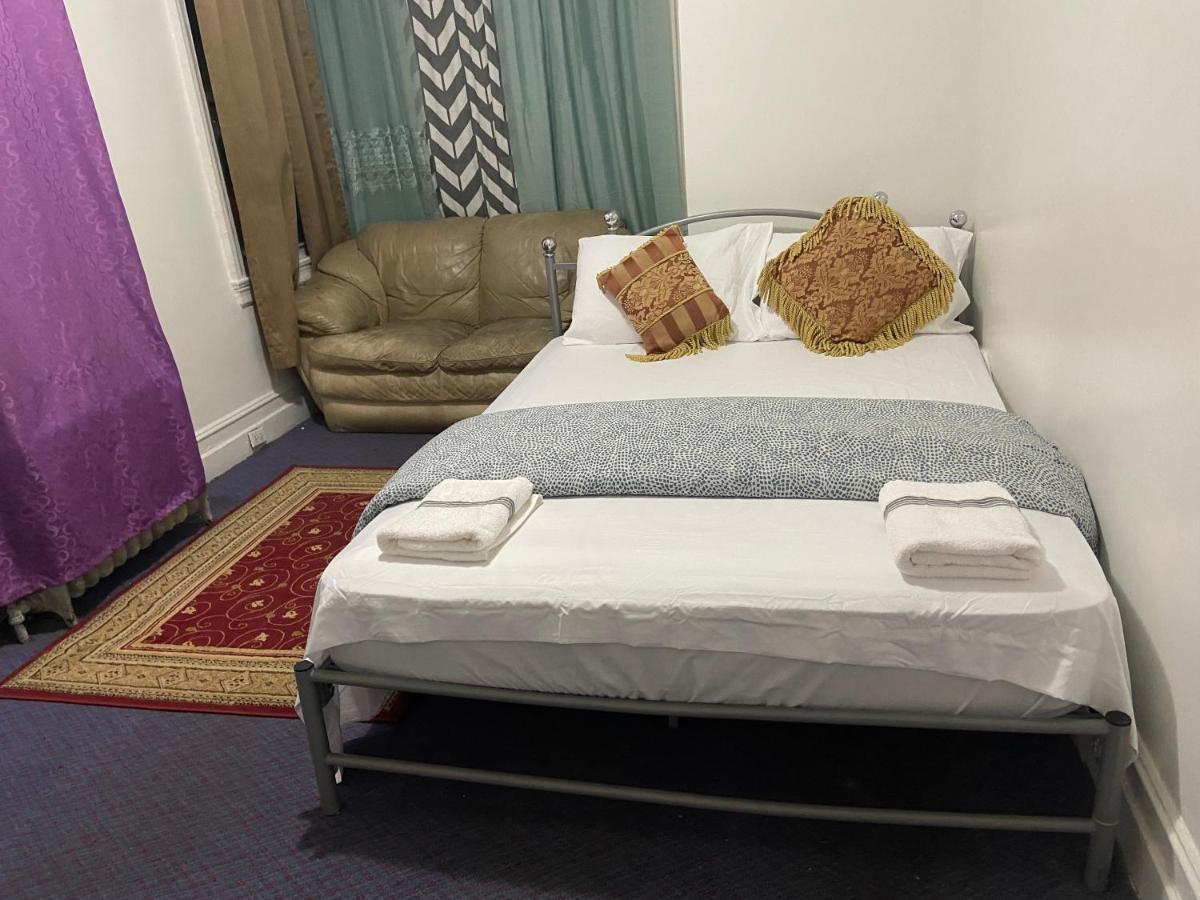 Guest house A Sweet In Queens New York