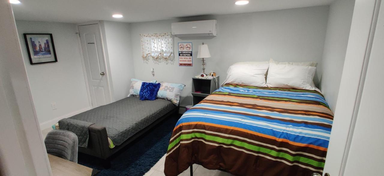 **new** Private In House * New York