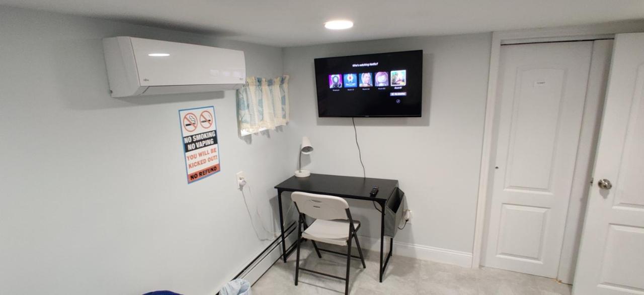 **new** Private In House * New York