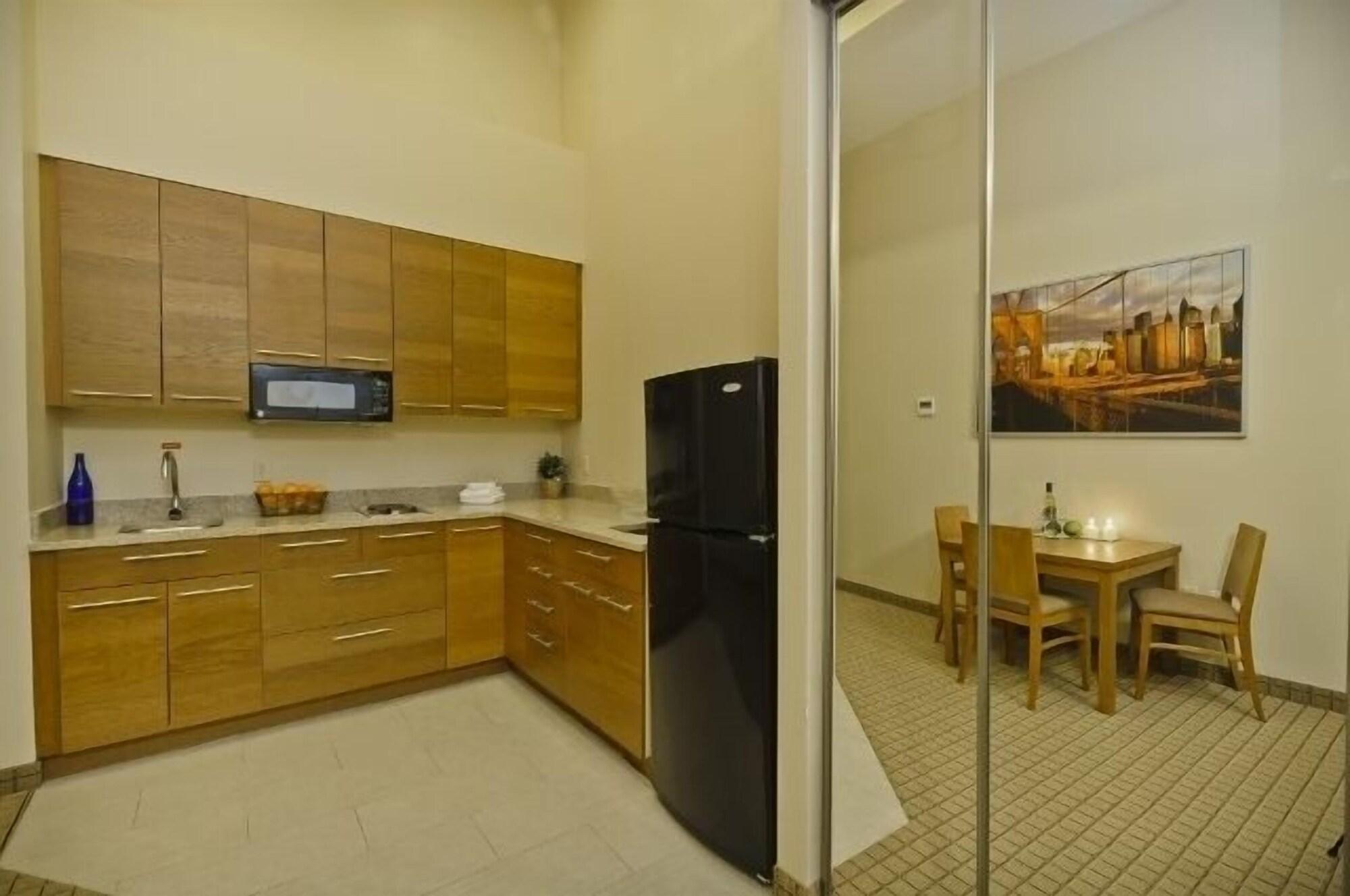 Pointe Plaza (adults Only) Hotel