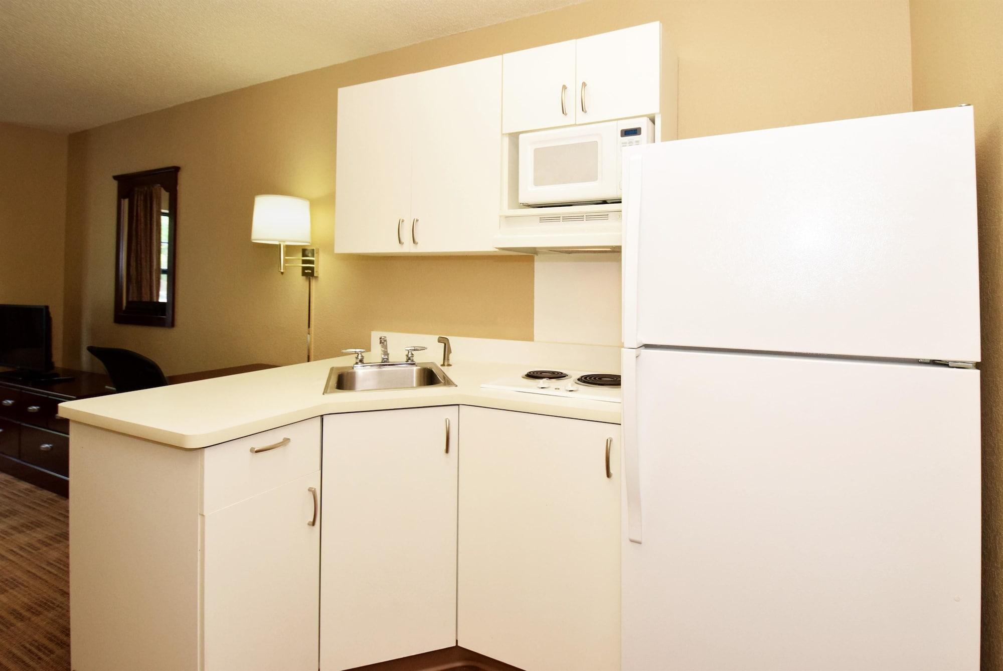 Extended America - - Laguardia Airport Hotel