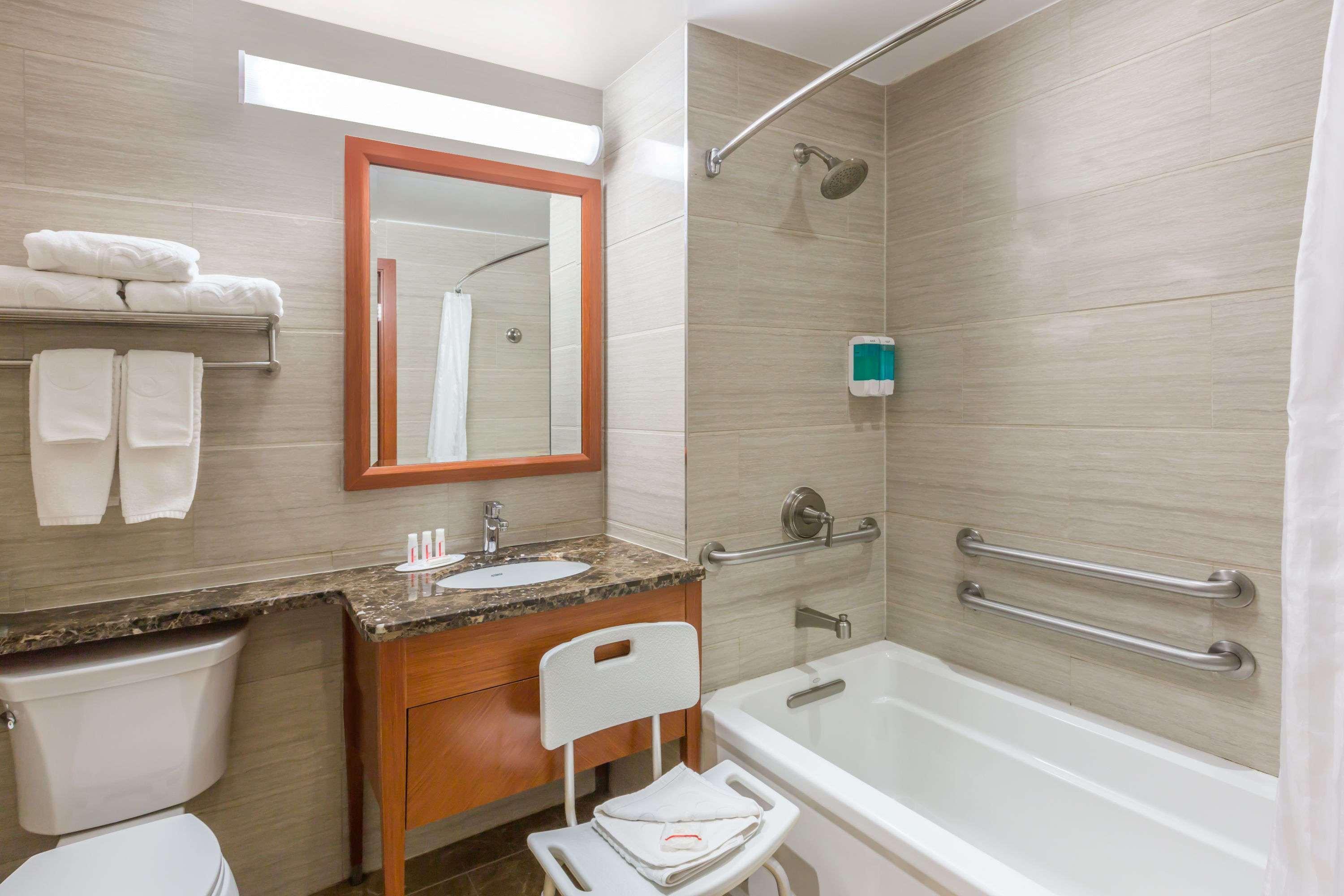 Hotel Ramada By Wyndham Flushing Queens New York