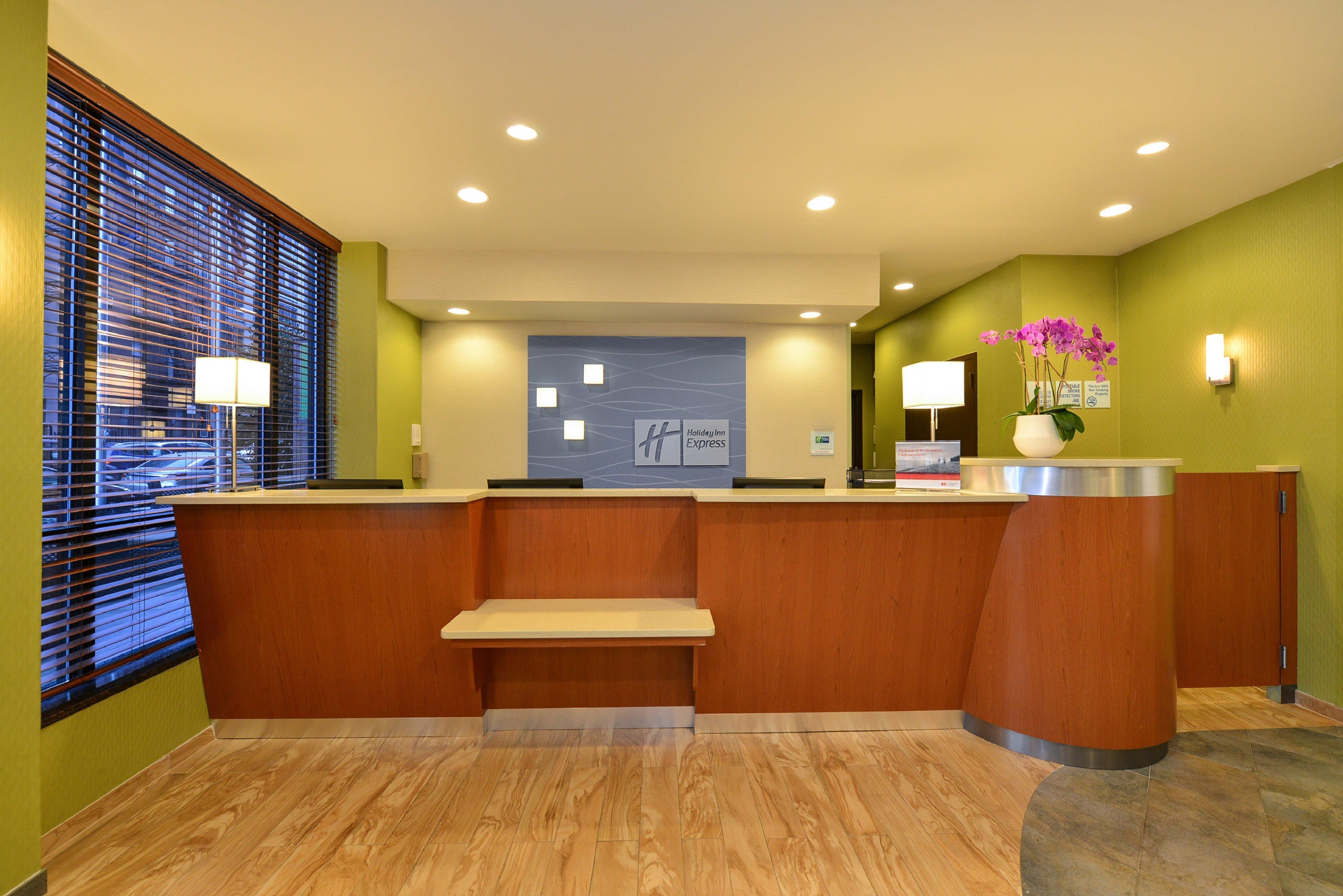 Hotel Express Manhattan Midtown West By Ihg