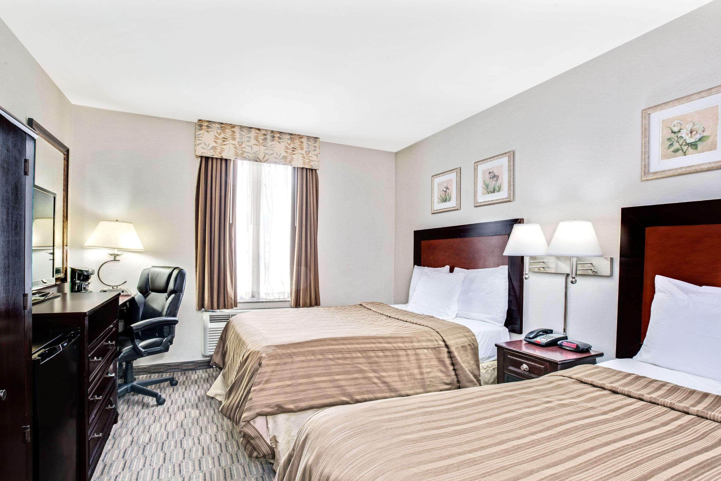 Days By Wyndham Long Island
