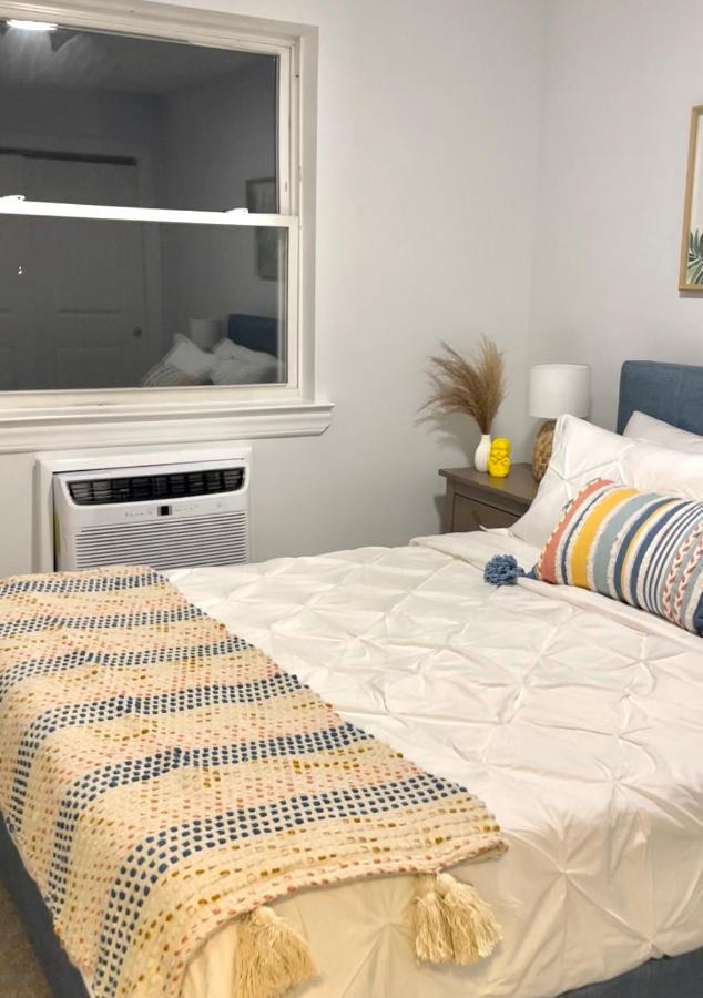 Apartment Modern With Parking & Quick Ride To Manhattan *
