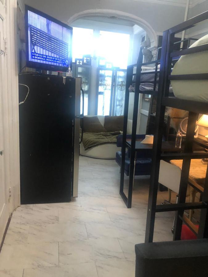 Private In Manhattan