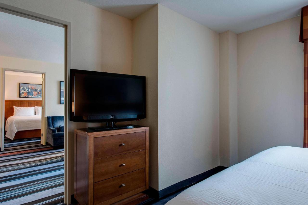 By Marriott Manhattan/times Square Hotel New York