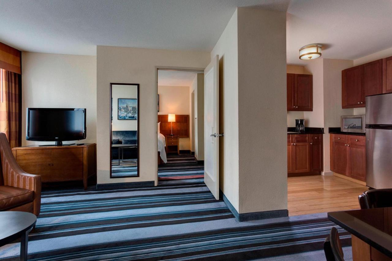 By Marriott Manhattan/times Square Hotel